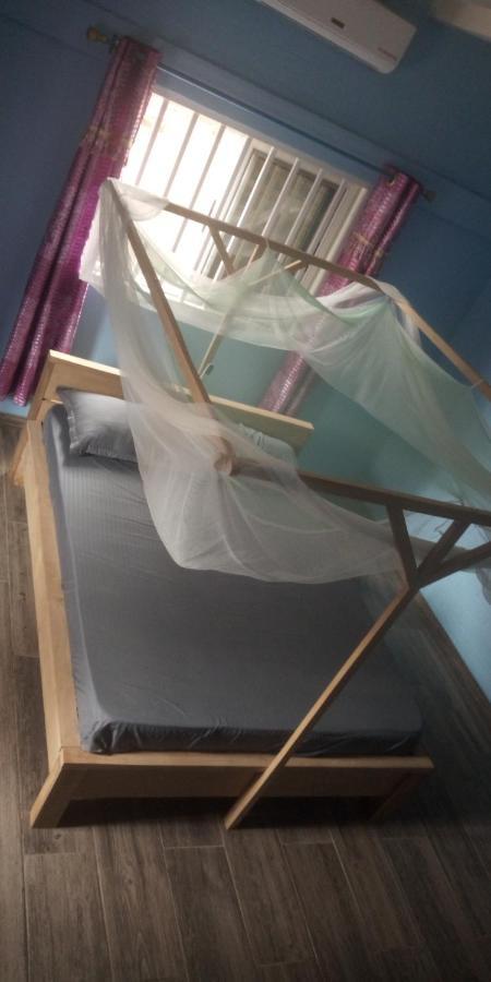 Maison Charlotte Forever Chambre D'Hotes Chez Un Couple Belgo Togolais Lome Bagian luar foto