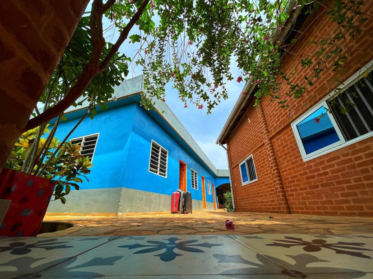Maison Charlotte Forever Chambre D'Hotes Chez Un Couple Belgo Togolais Lome Bagian luar foto
